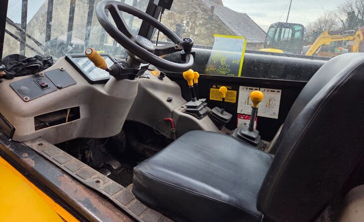 274c2500 9c3d 4f62 8e63 5733608d238e